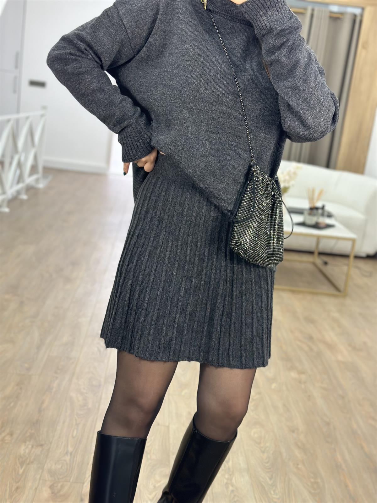 Pileli Etekli Triko Takım-Antrasit