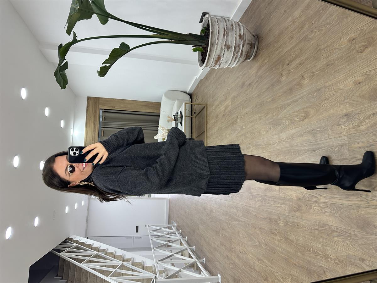 Pileli Etekli Triko Takım-Antrasit