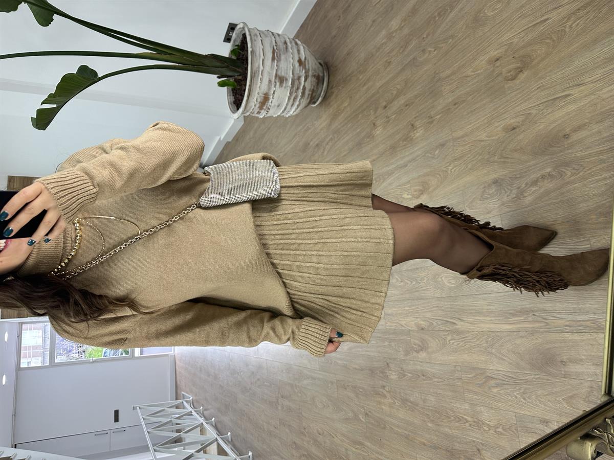 Pileli Etekli Triko Takım-Bej