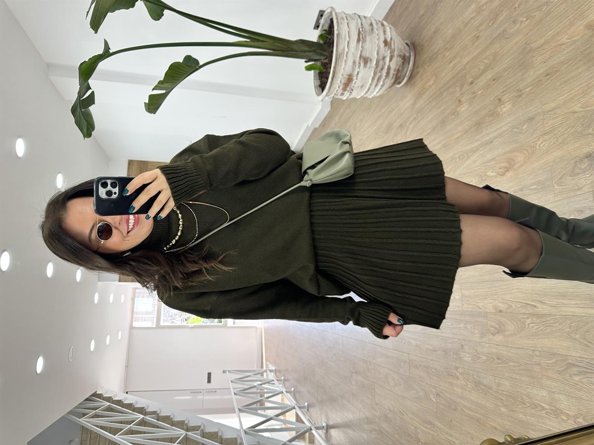 Pileli Etekli Triko Takım-Haki