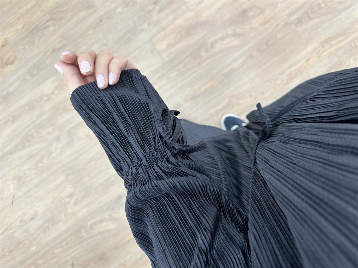 Piliseli Beli Bağlamalı Kimono Takım-Siyah