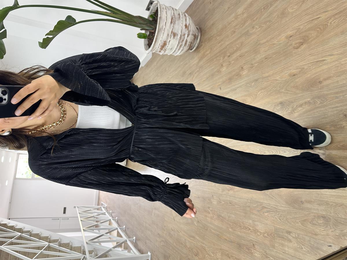 Piliseli Beli Bağlamalı Kimono Takım-Siyah