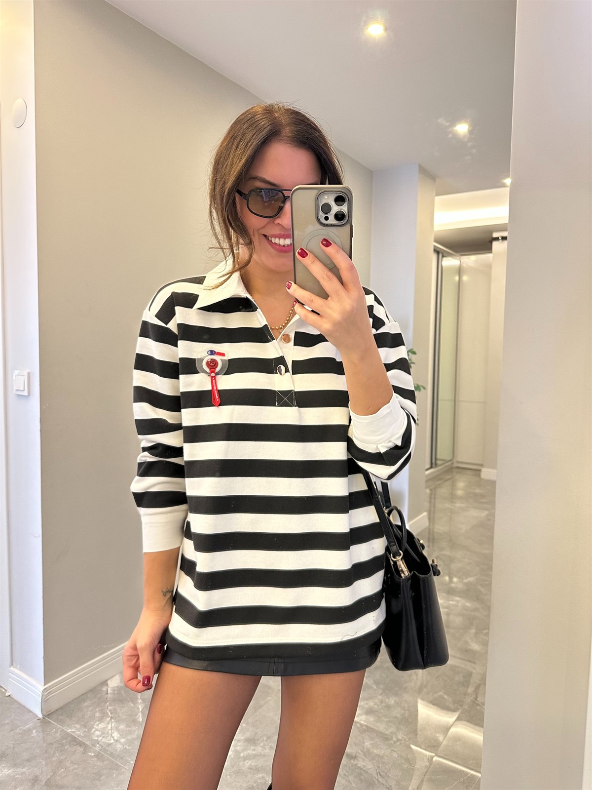 Polo Yaka Çizgili Sweatshirt - Siyah