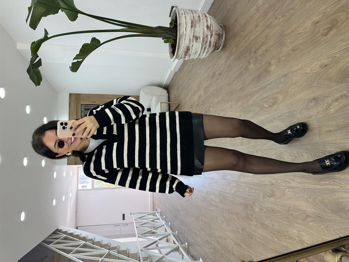 Polo Yaka Çizgili Triko Kazak