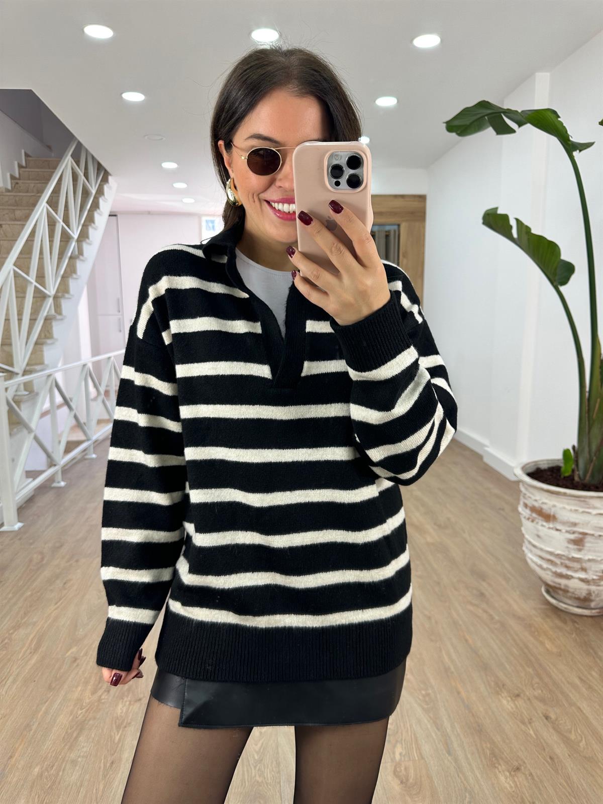 Polo Yaka Çizgili Triko Kazak