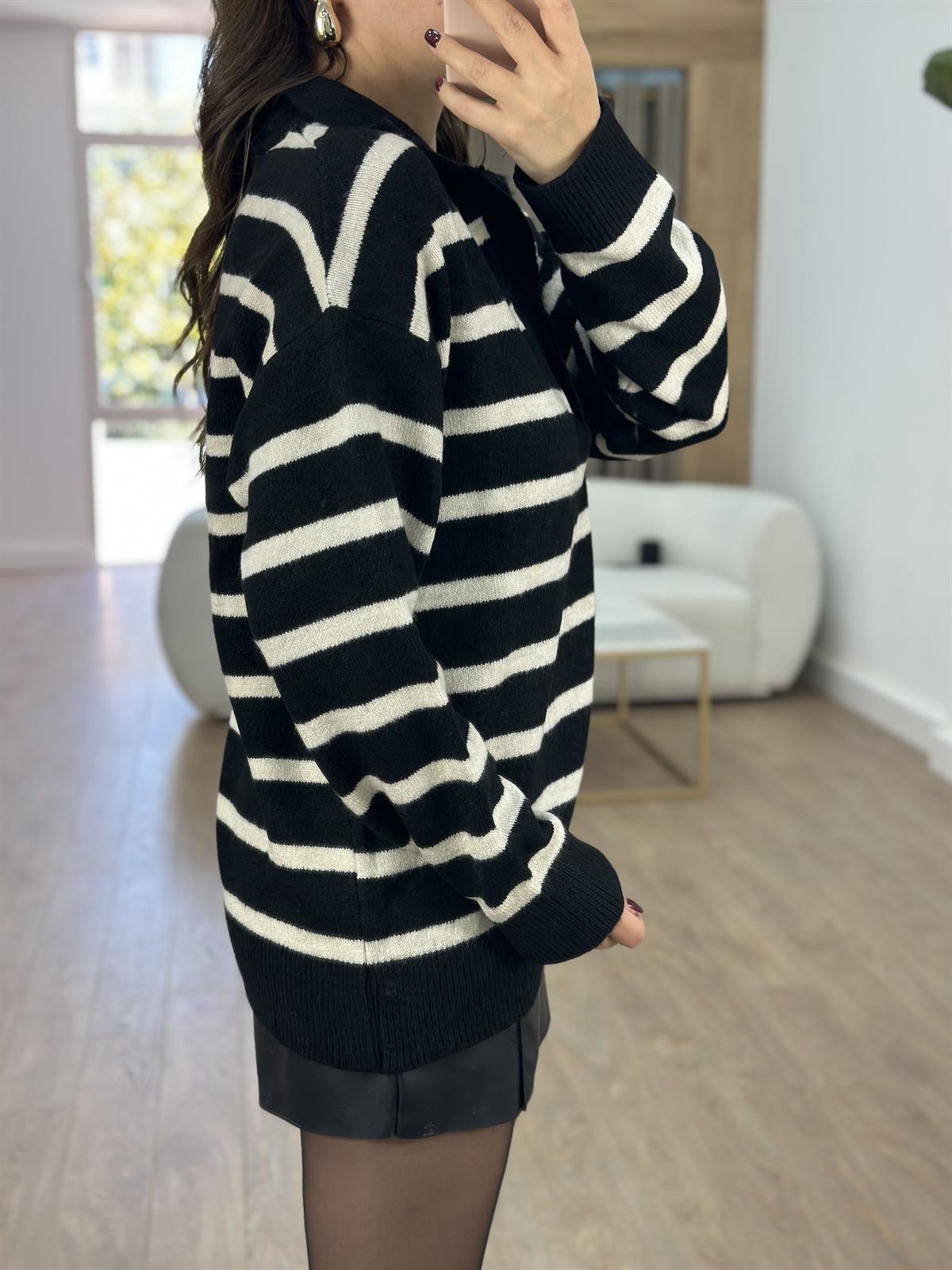 Polo Yaka Çizgili Triko Kazak