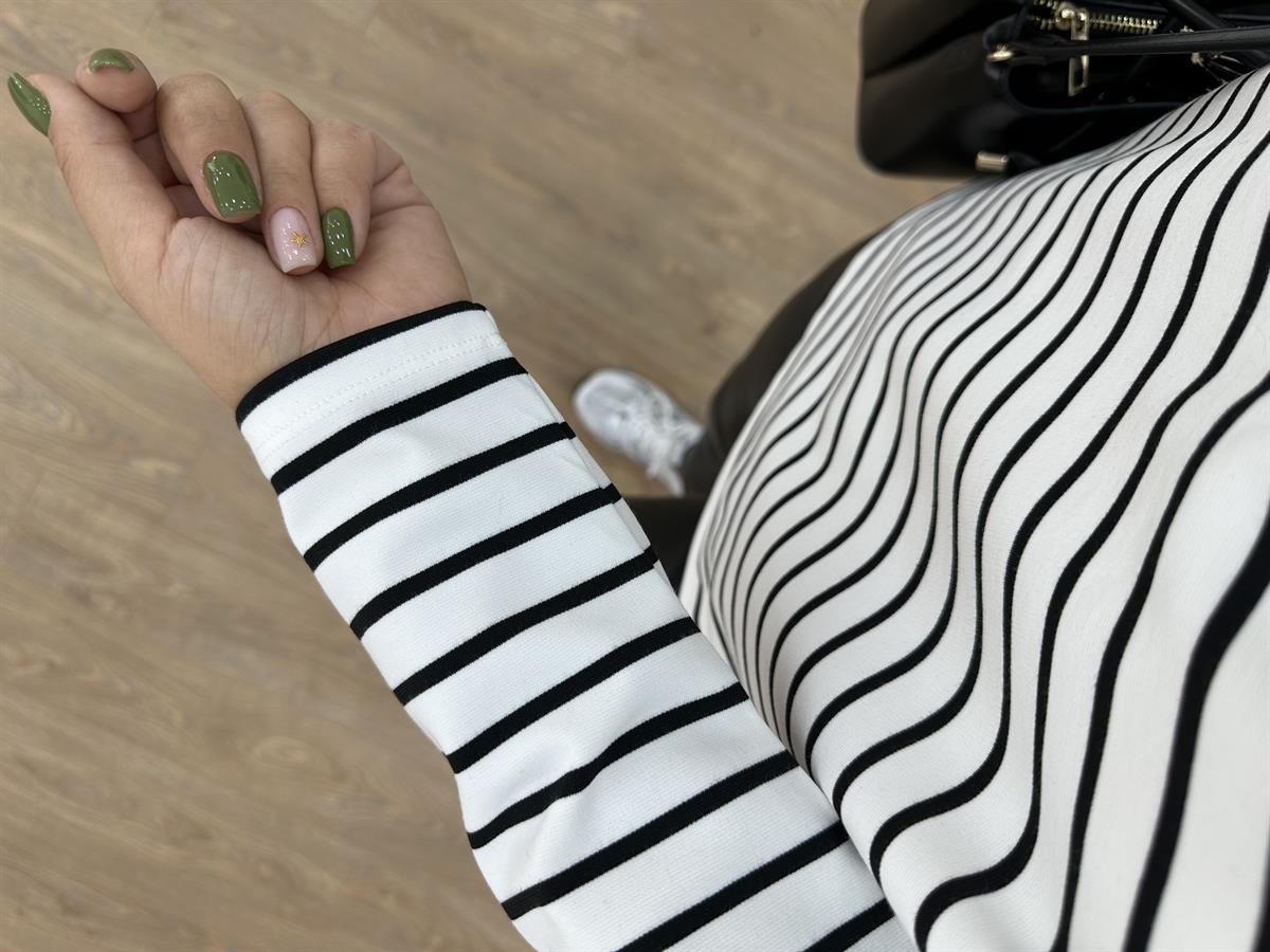 Polo Yaka Çizgilli Sweatshirt - Beyaz