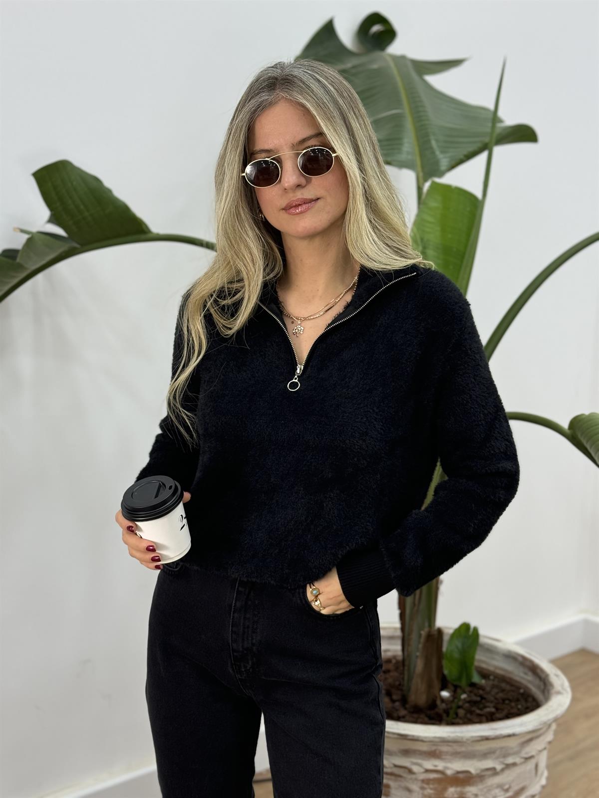 Polo Yaka Fermuar Detaylı Sakallı Triko Kazak - Siyah