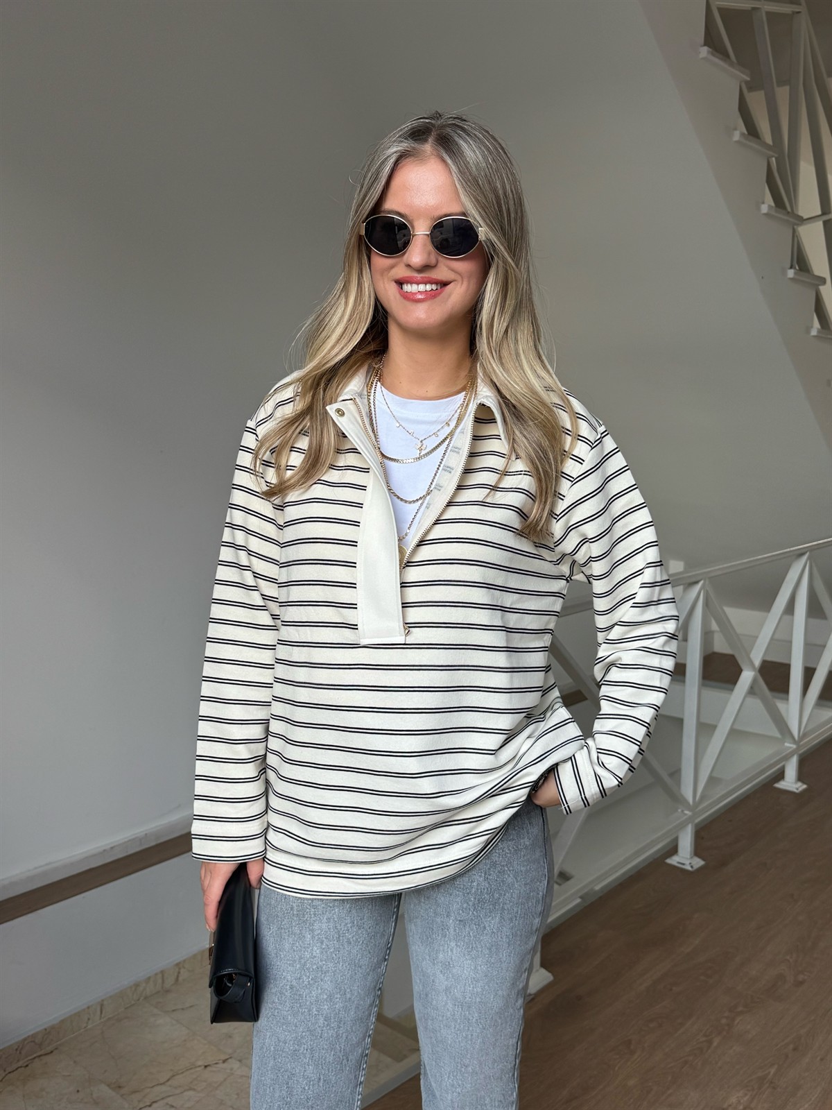 Polo Yaka Fermuarlı Çizgili Sweatshirt - Siyah