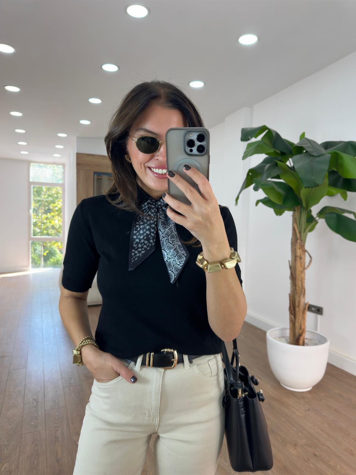 Polo Yaka Fularlı İnce Triko - Siyah