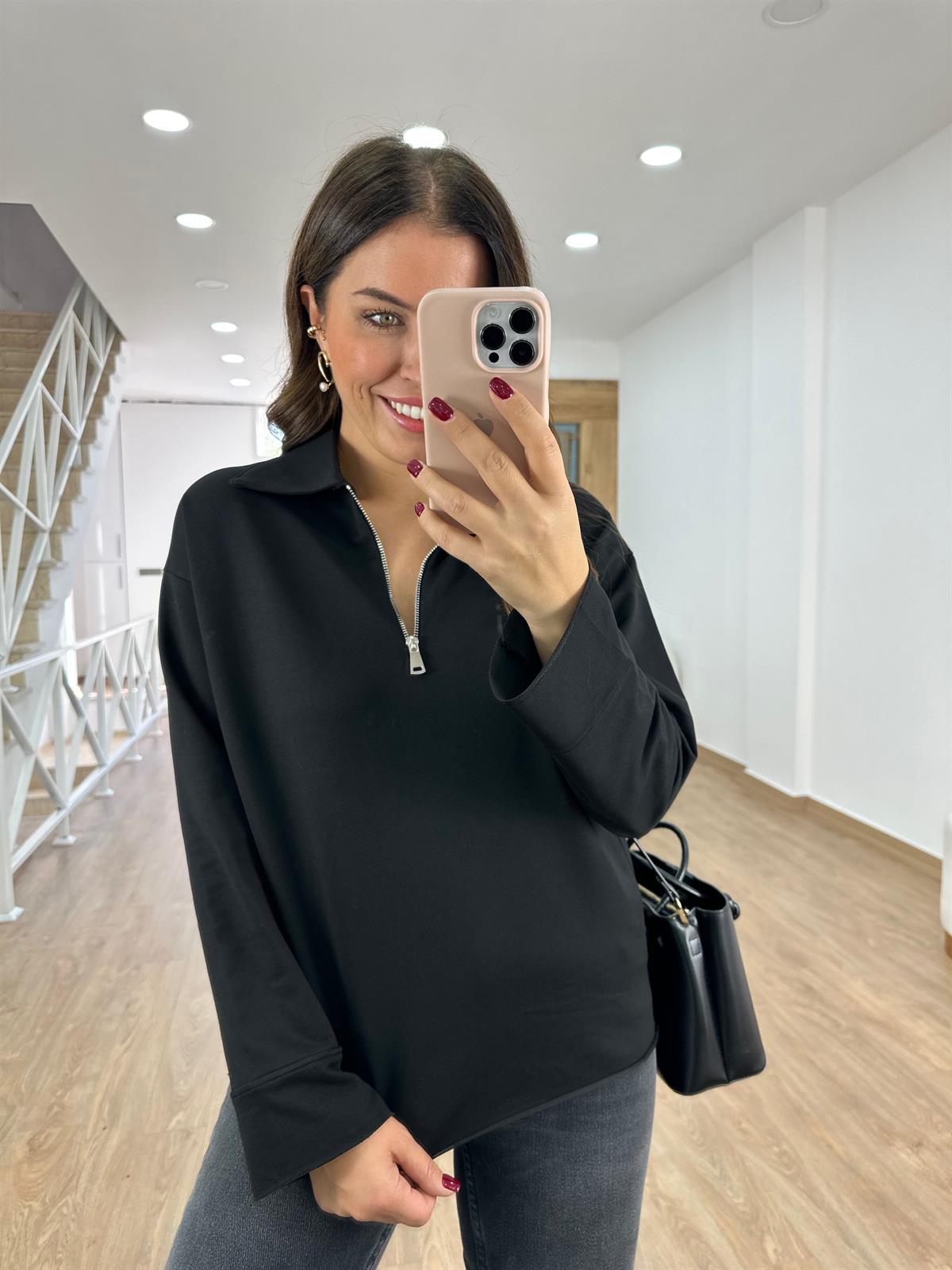 Polo Yaka İki İplik Sweatshirt-Siyah