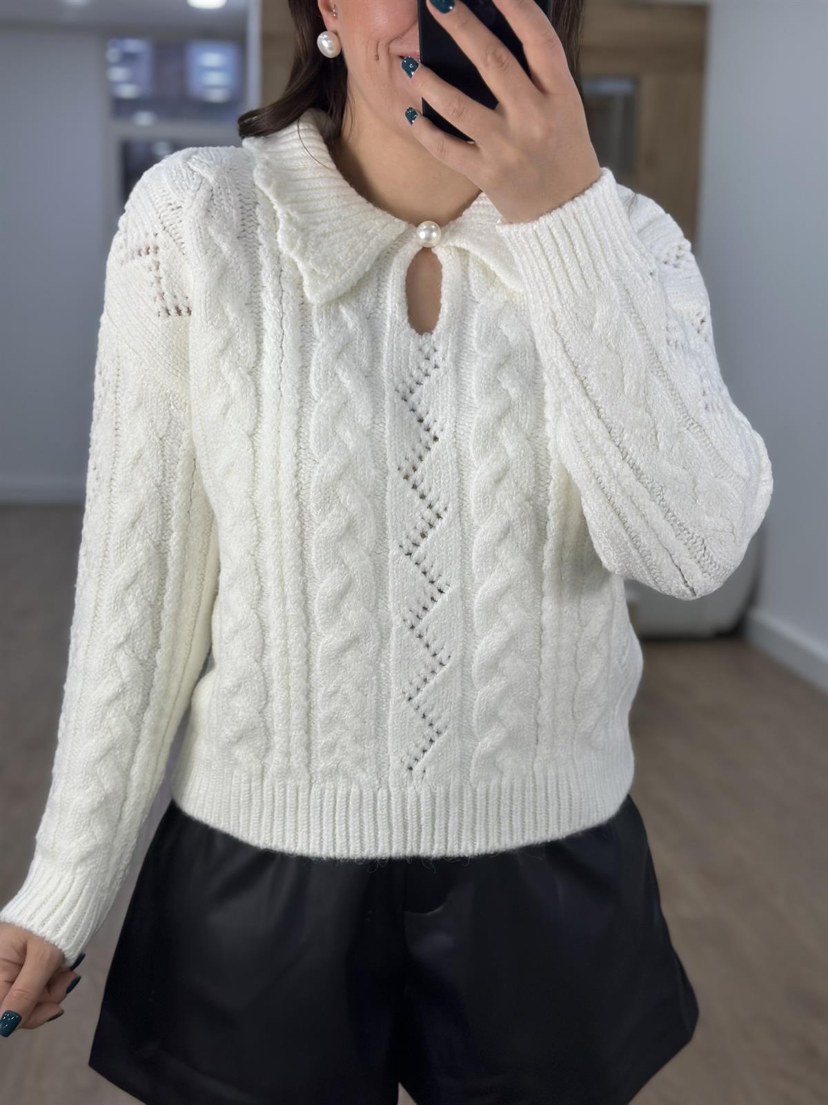 Polo Yaka İnci Düğmeli Kazak-Ekru