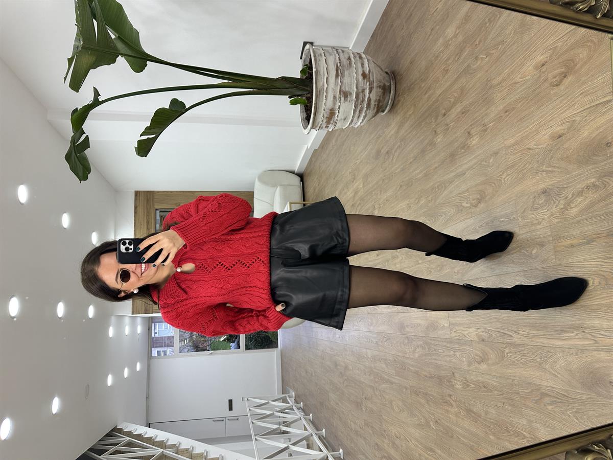 Polo Yaka İnci Düğmeli Kazak-Kırmızı