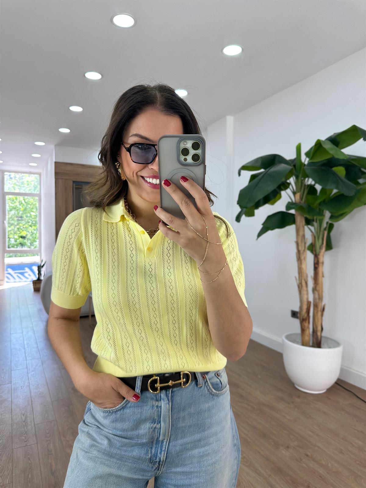 Polo Yaka Kendinden Desenli Bluz - Sarı