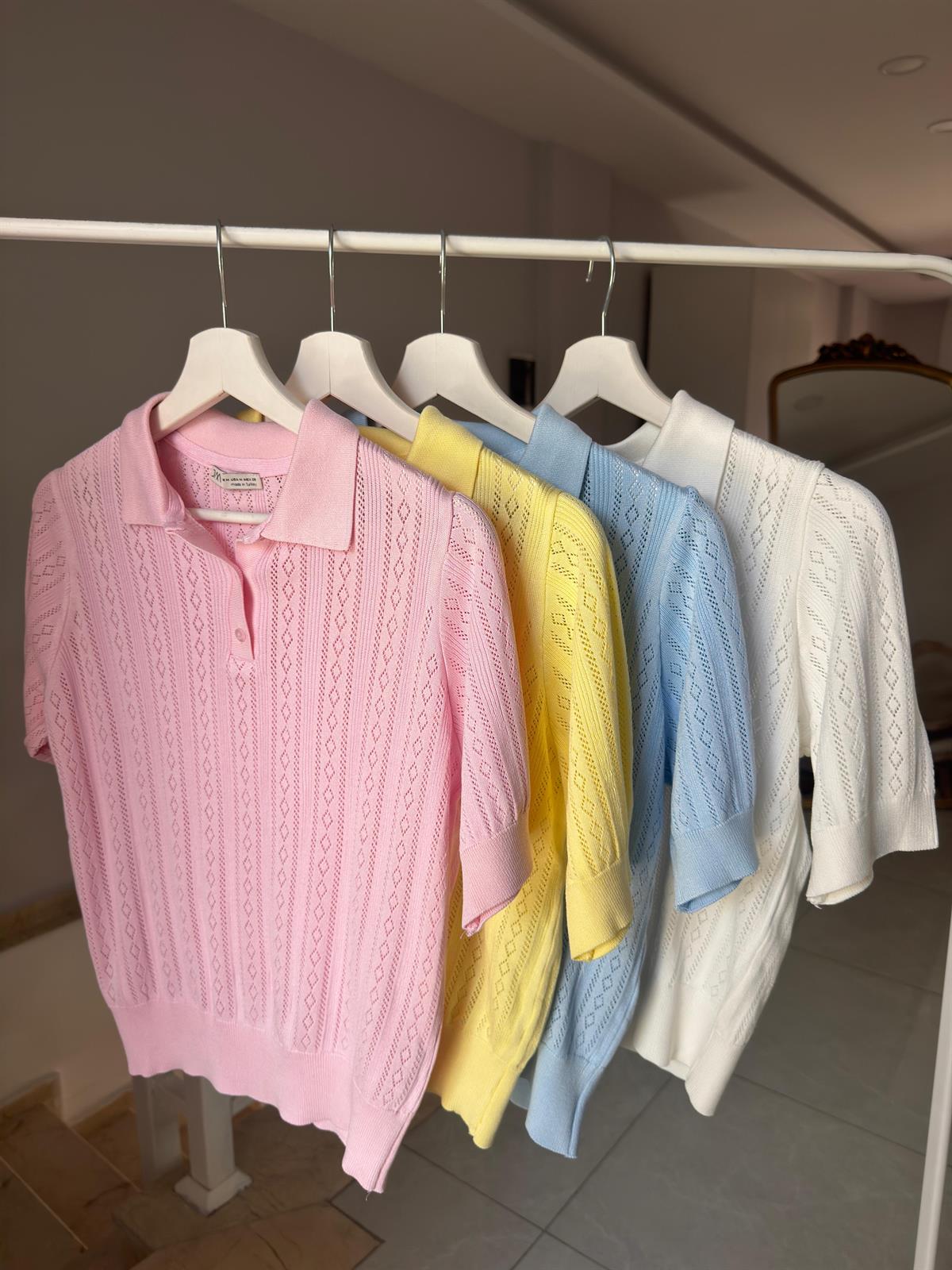 Polo Yaka Kendinden Desenli Bluz - Sarı