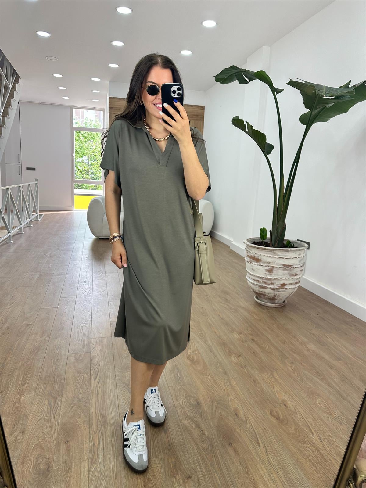 Polo Yaka Yandan Yırtmaçlı Modal Elbise-Haki