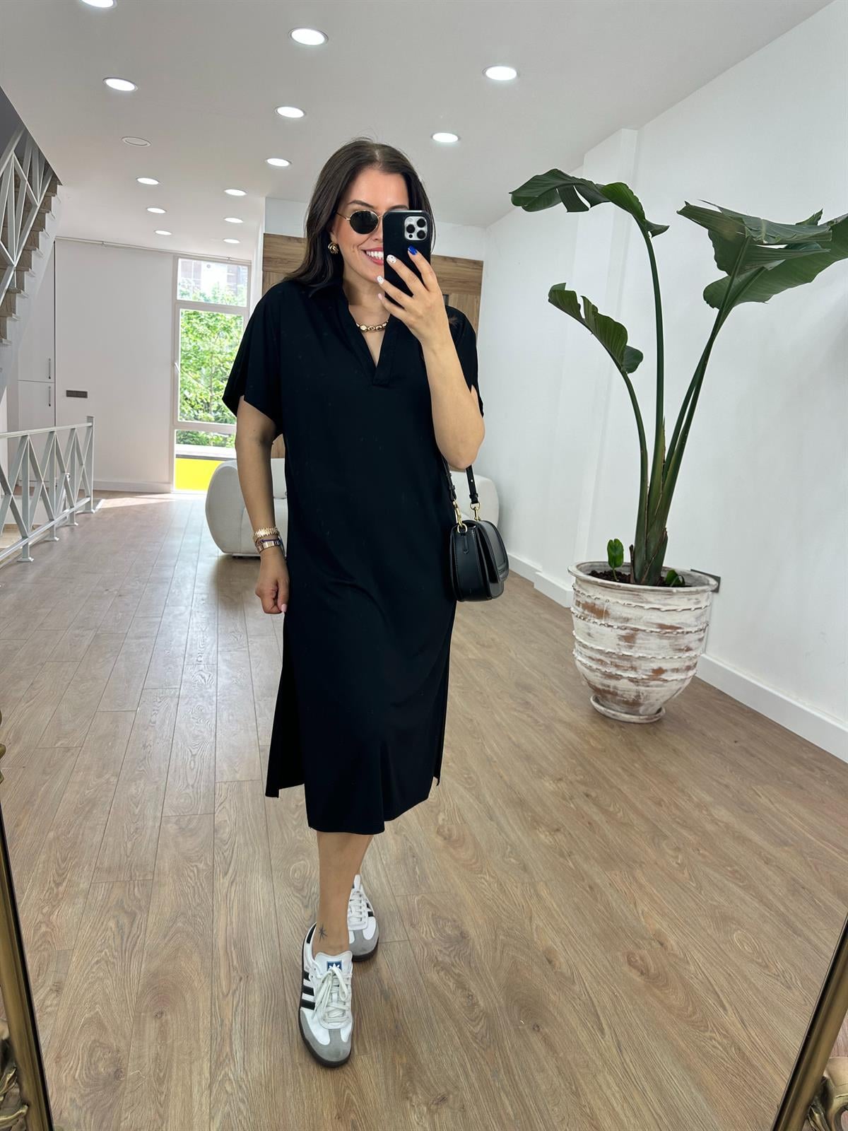 Polo Yaka Yandan Yırtmaçlı Modal Elbise-Siyah