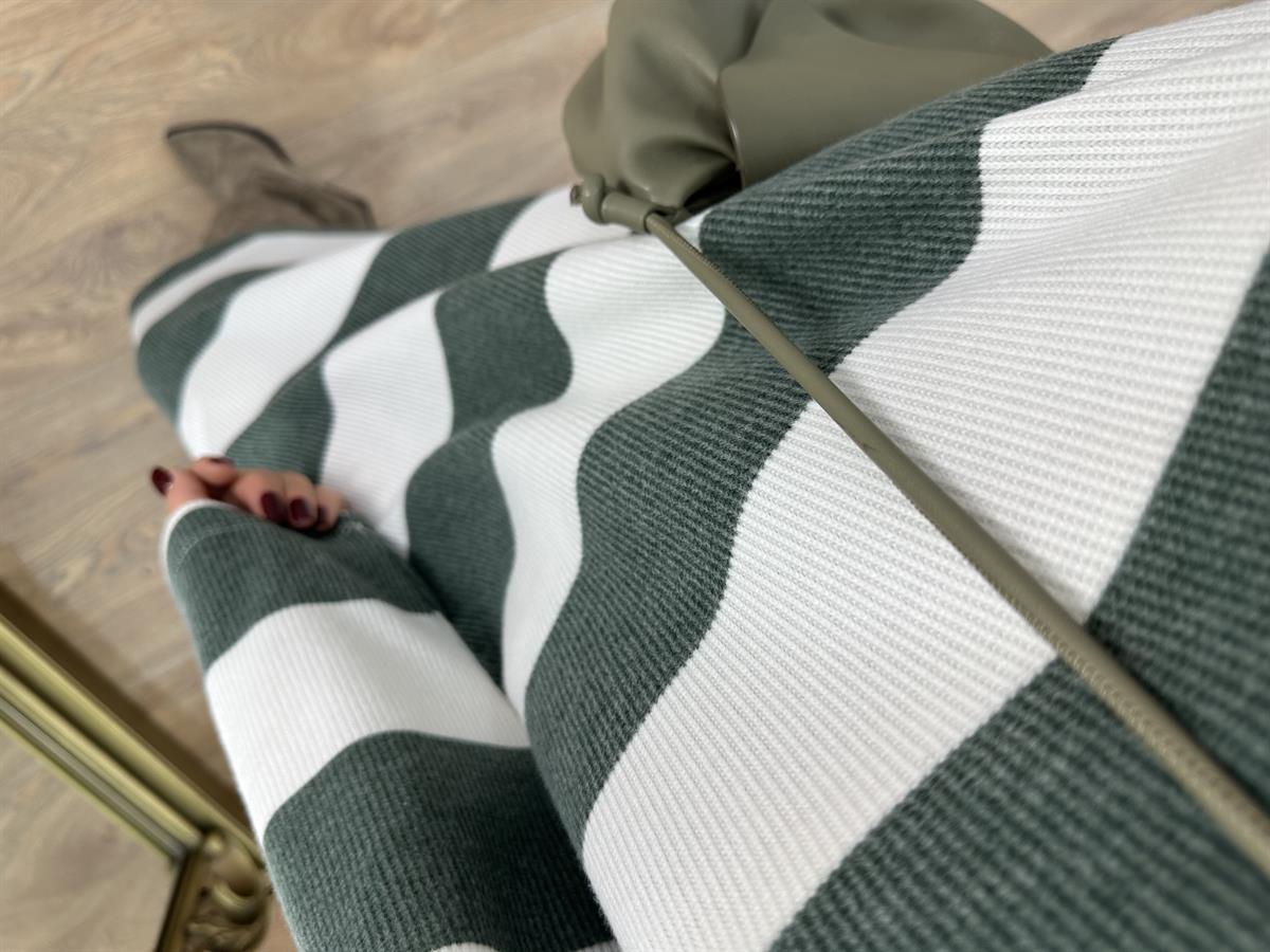 Polo Yaka Yumuşacık Dokuda Salaş Elbise-Yeşil