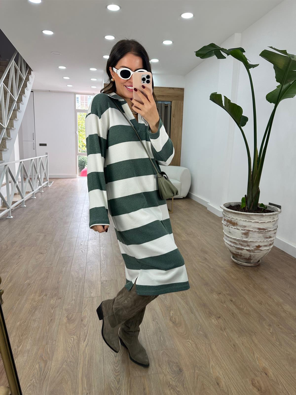 Polo Yaka Yumuşacık Dokuda Salaş Elbise-Yeşil