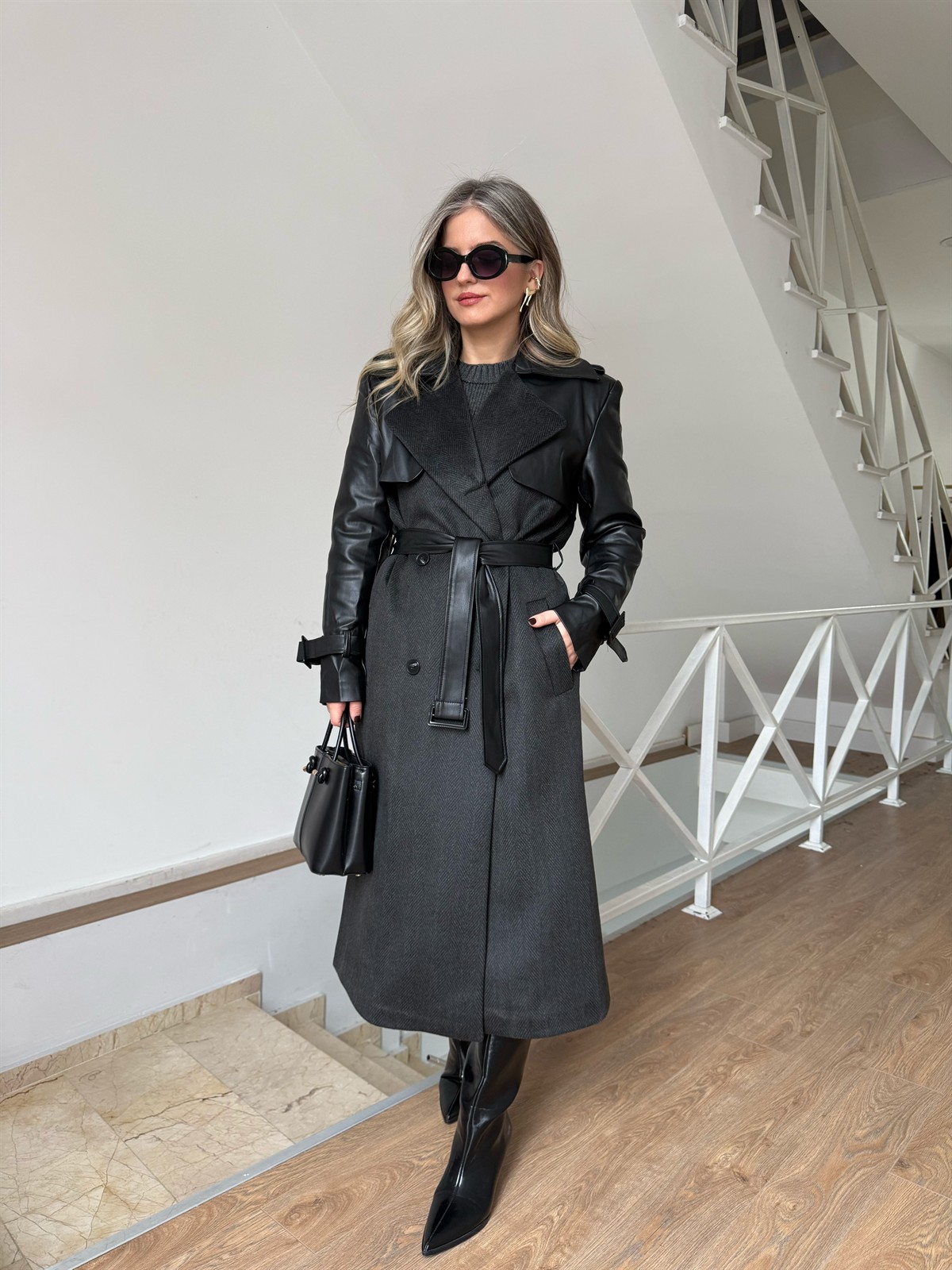 Premium Deri Detaylı Kırçıllı Kaban