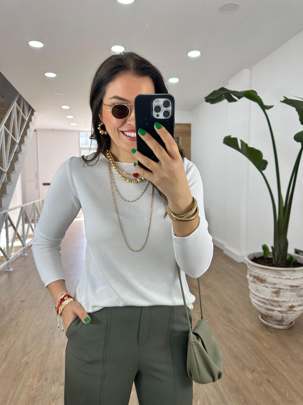 Premium Kalite Bisiklet Yaka Basic Triko-Beyaz