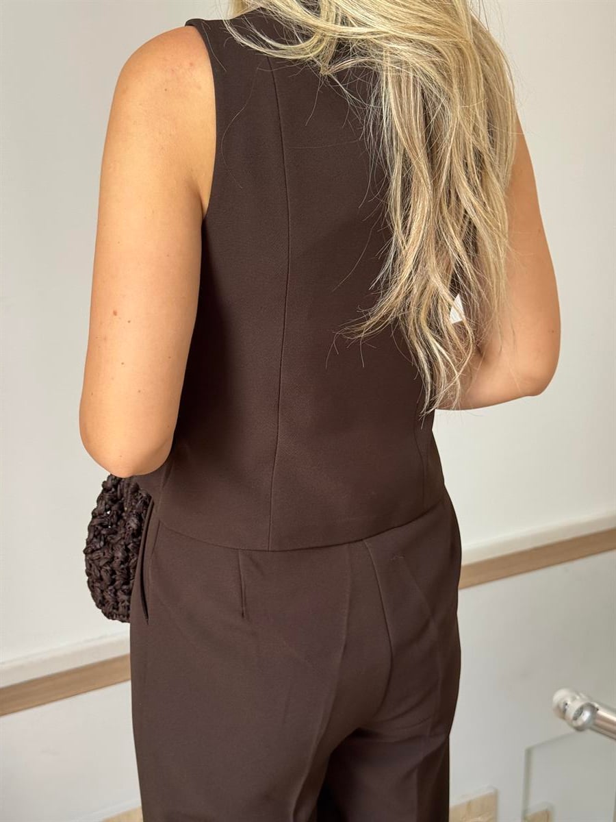 Premium Seri Gold Düğmeli Yelekli Takım - Kahverengi