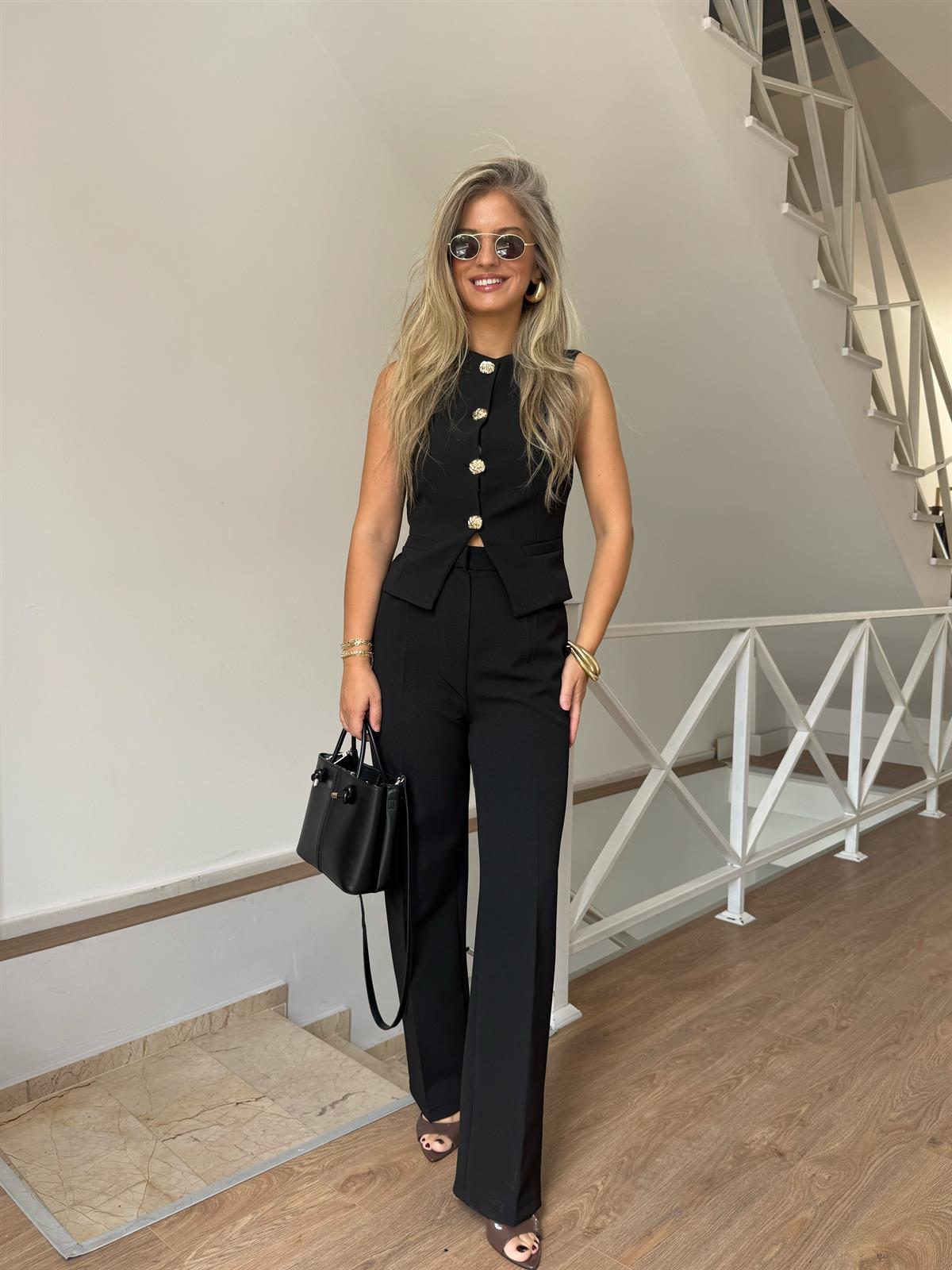 Premium Seri Gold Düğmeli Yelekli Takım - Siyah