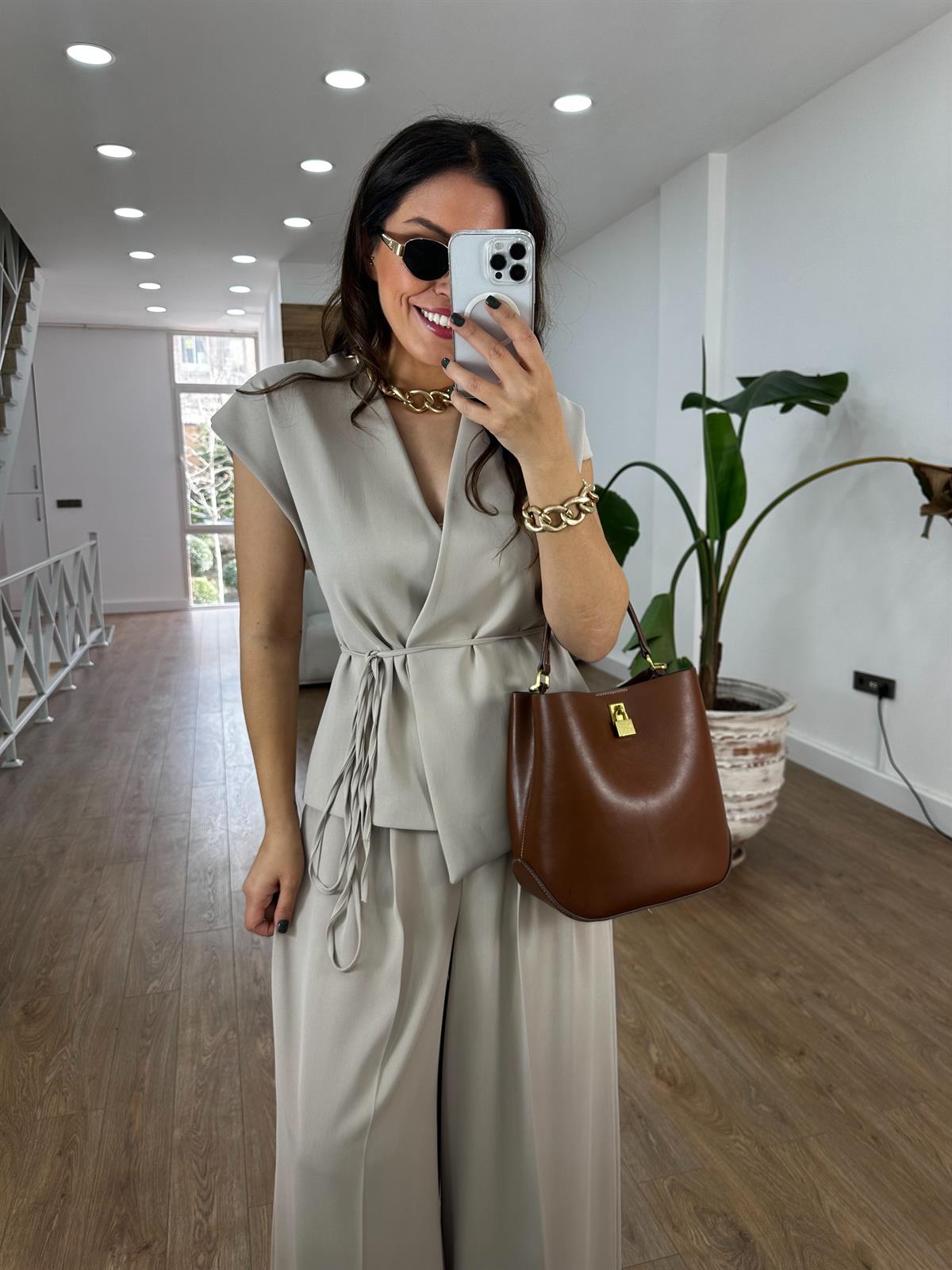 Premium Seri Tasarım Beli Bağlamalı Takım - Taş