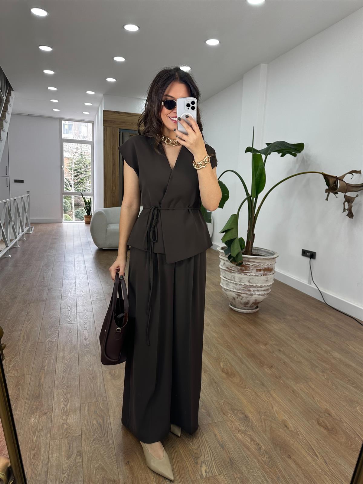 Premium Seri Tasarım Beli Bağlamalı Takım - Kahverengi 