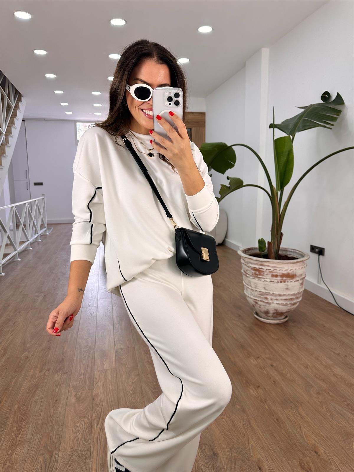 Premuim Seri Biyeli Modal Takım - Ekru 