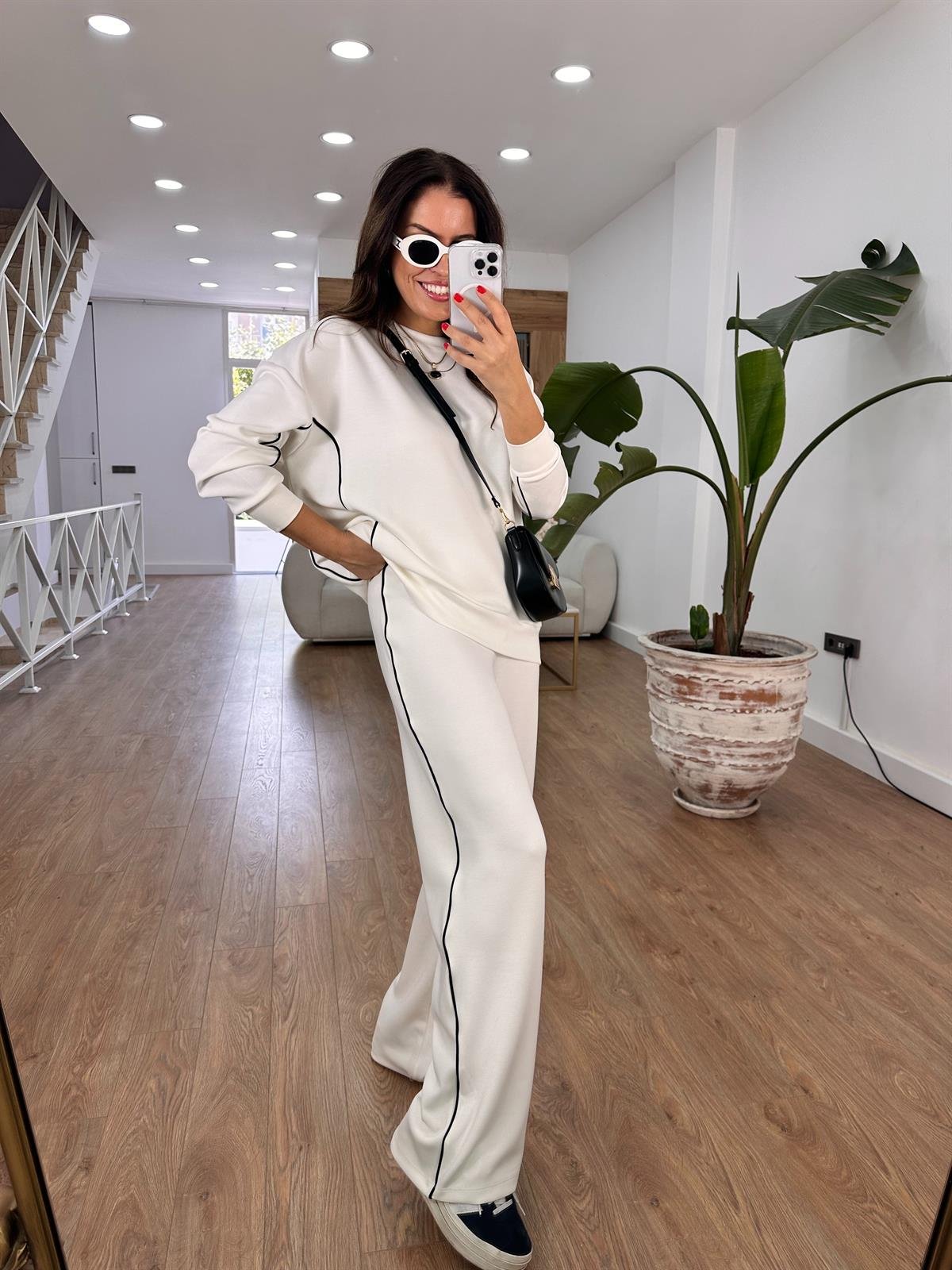 Premuim Seri Biyeli Modal Takım - Ekru 