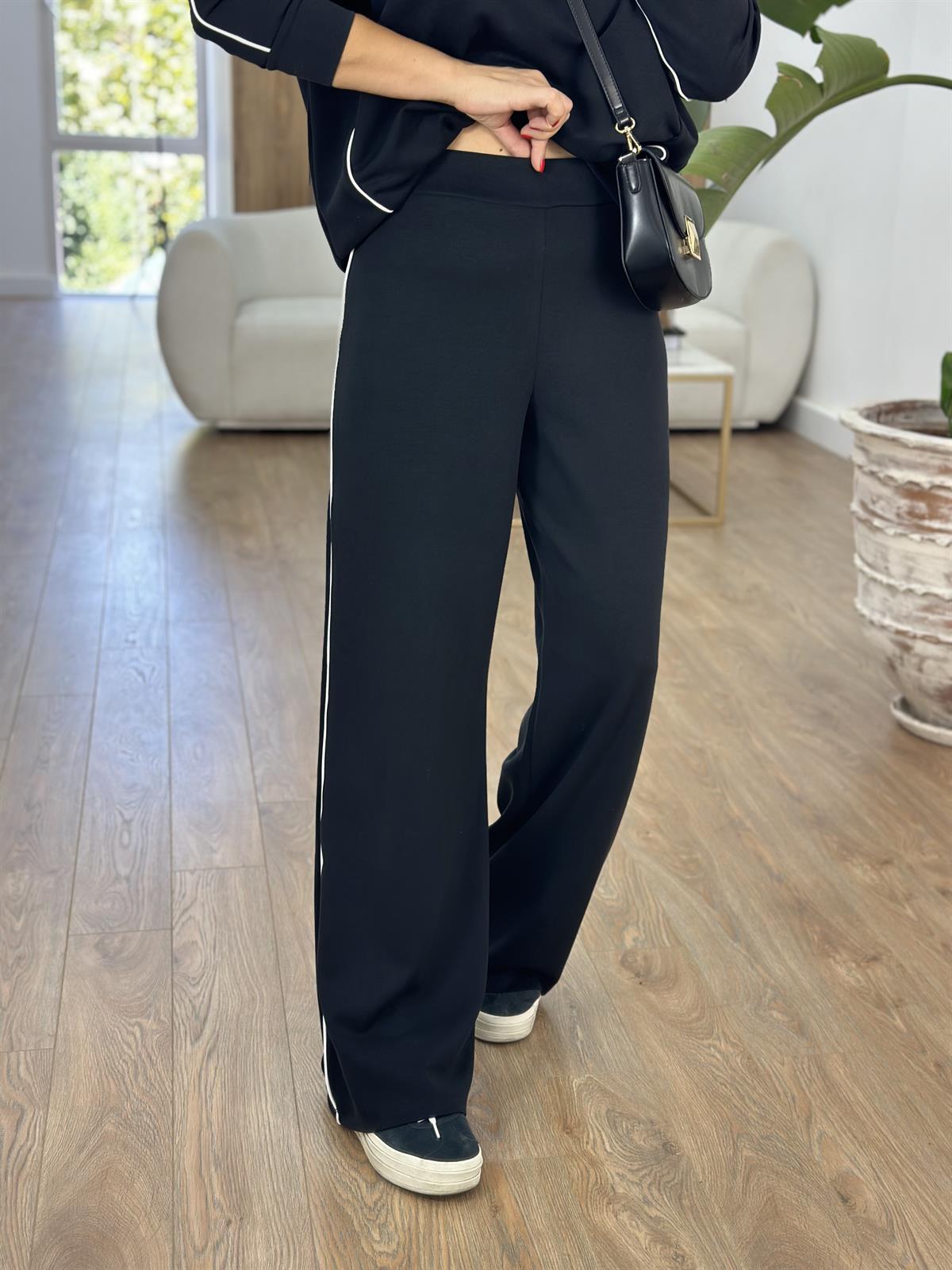 Premuim Seri Biyeli Modal Takım - Siyah 