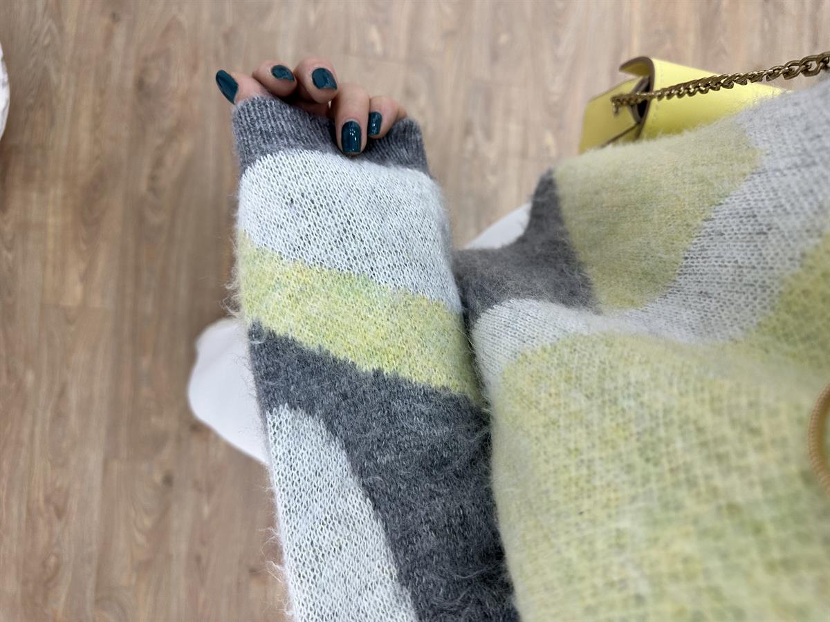 Renk Geçişli Tüylü Kazak-Gri