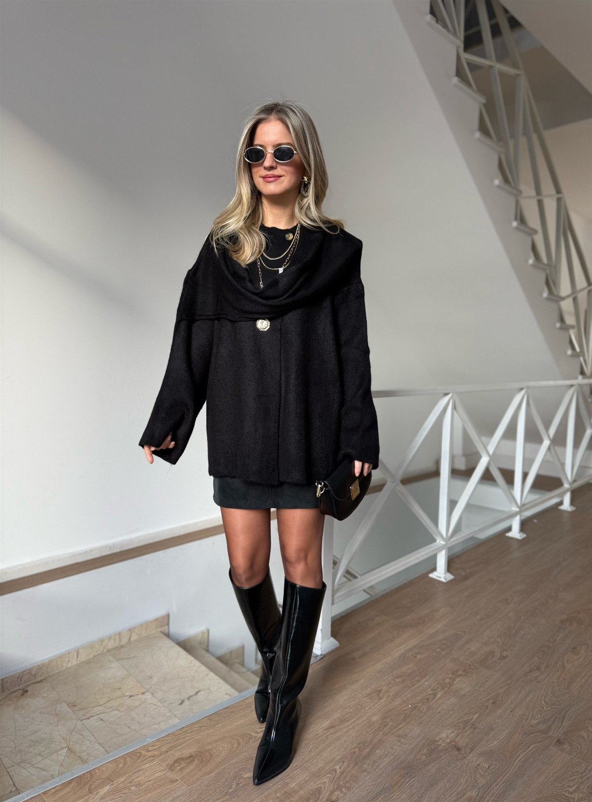 Şal Detaylı Tasarım Triko Kazak - Siyah