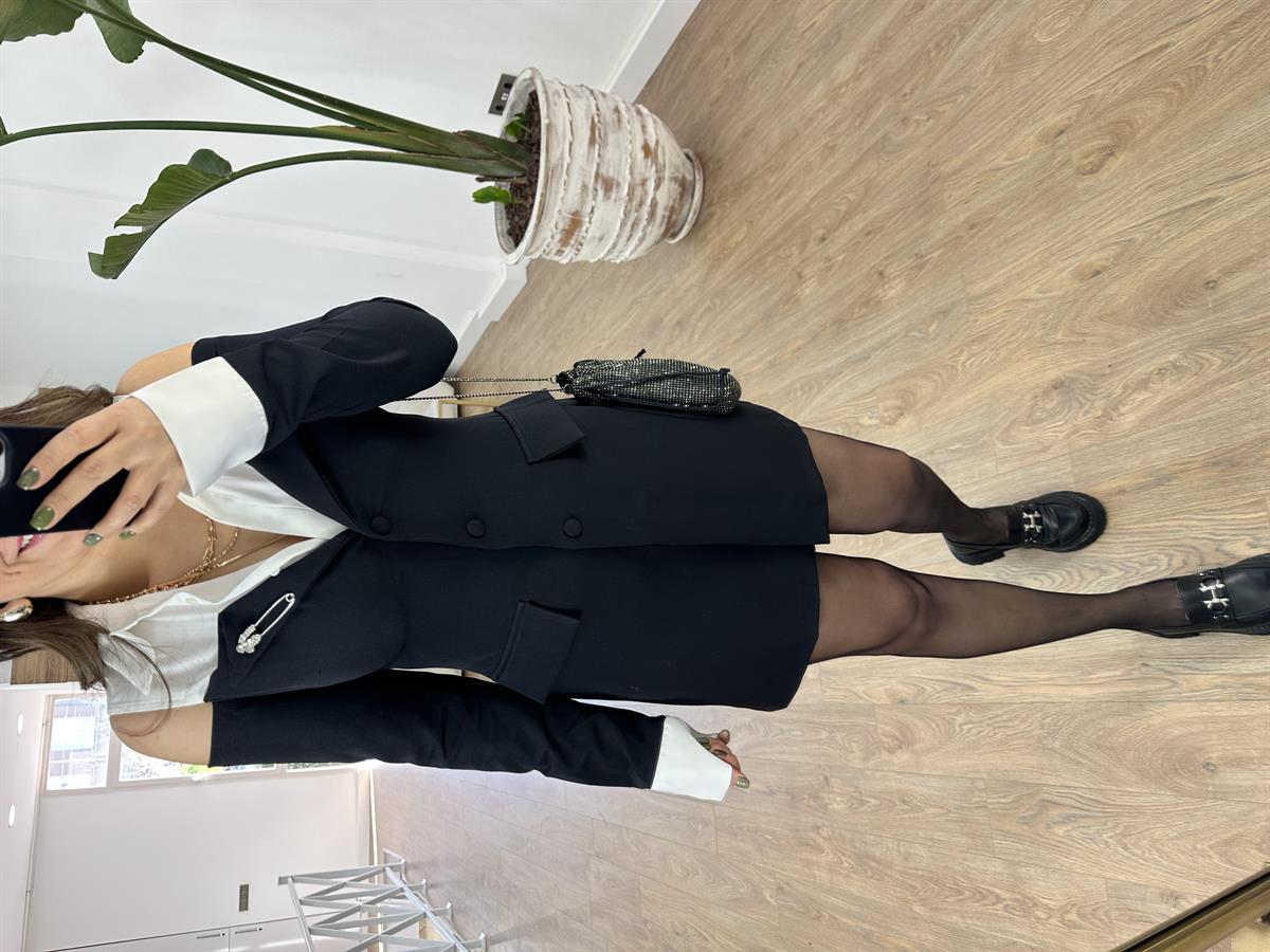 Saten Garnili Broşlu Tasarım Ceket Elbise