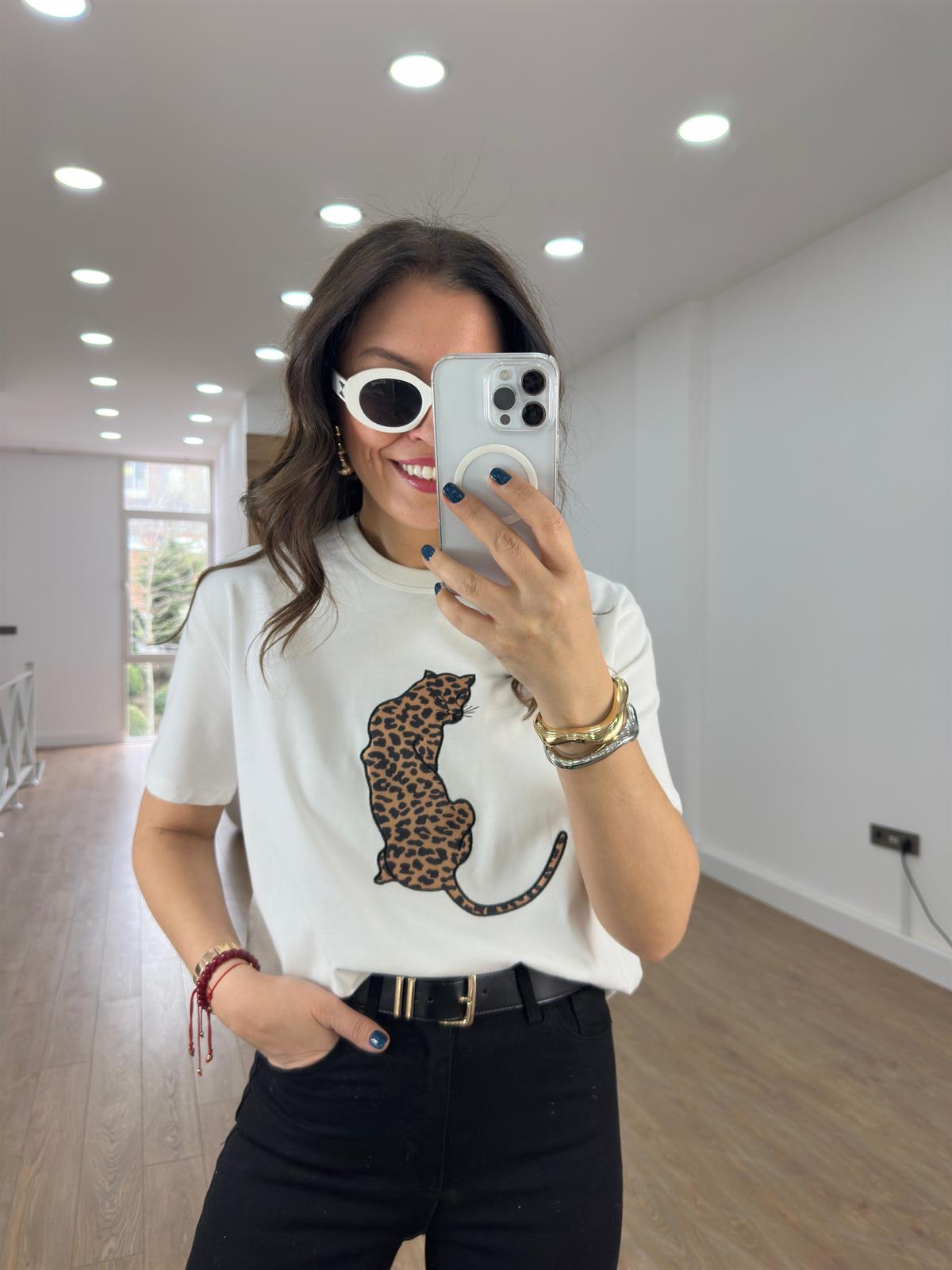 Saten Leopar Baskılı Tshirt - Beyaz