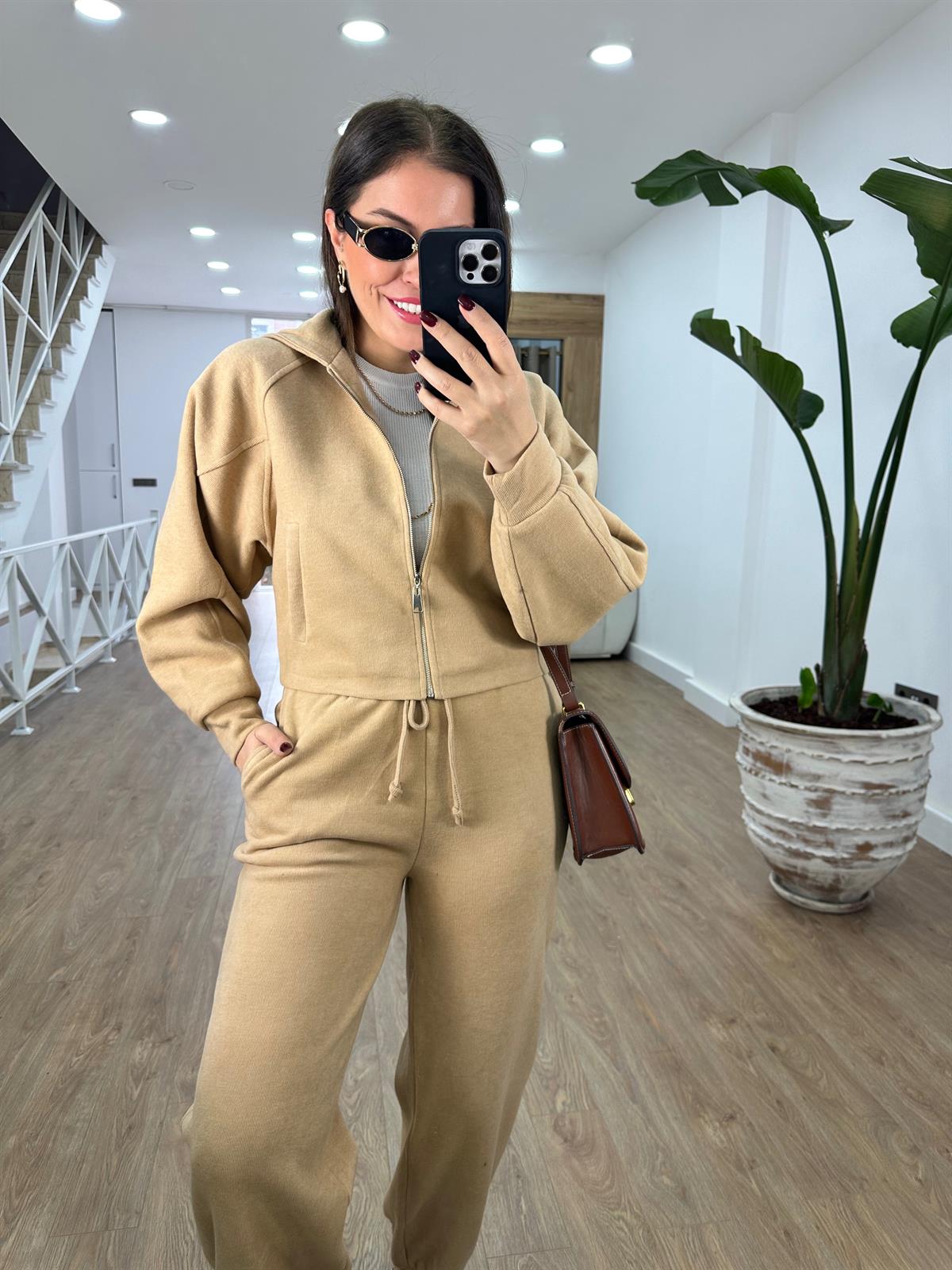 Selanik Kumaş Önü Fermuarlı Takım-Camel