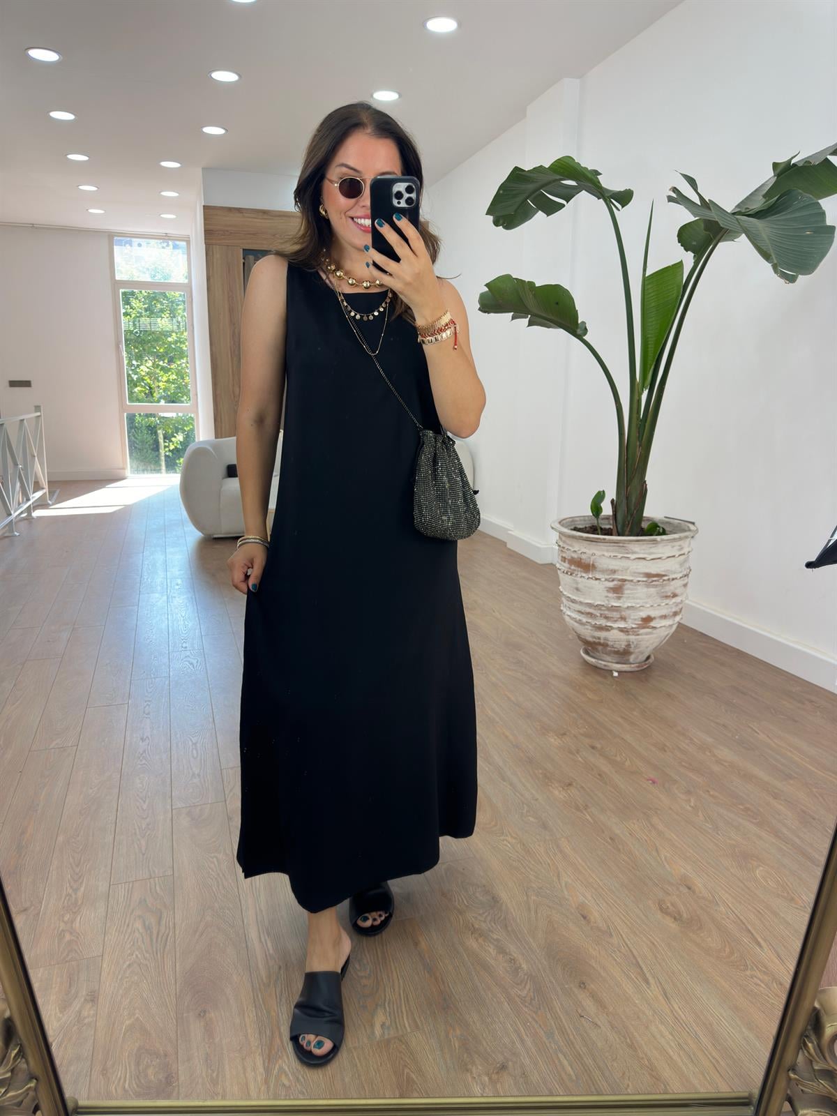 Sıfır Kol Tiril Elbise-Siyah