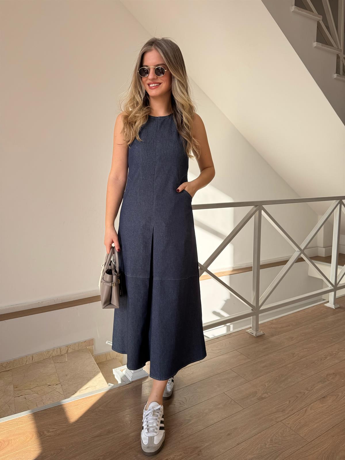 Sıfır Kol Tek Pileli Denim Elbise