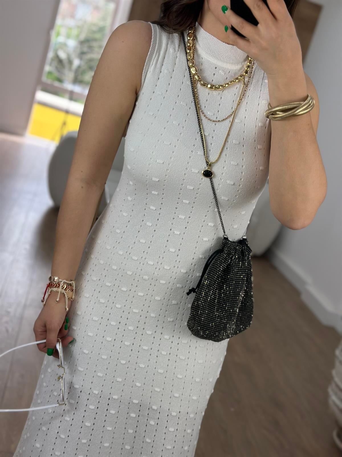 Sıfır Kollu Kabartmalı Likralı Triko Elbise