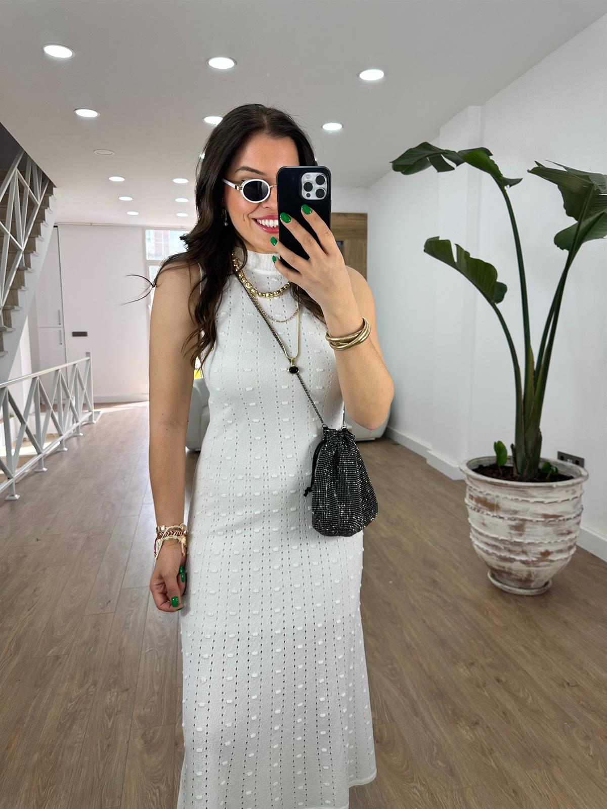 Sıfır Kollu Kabartmalı Likralı Triko Elbise