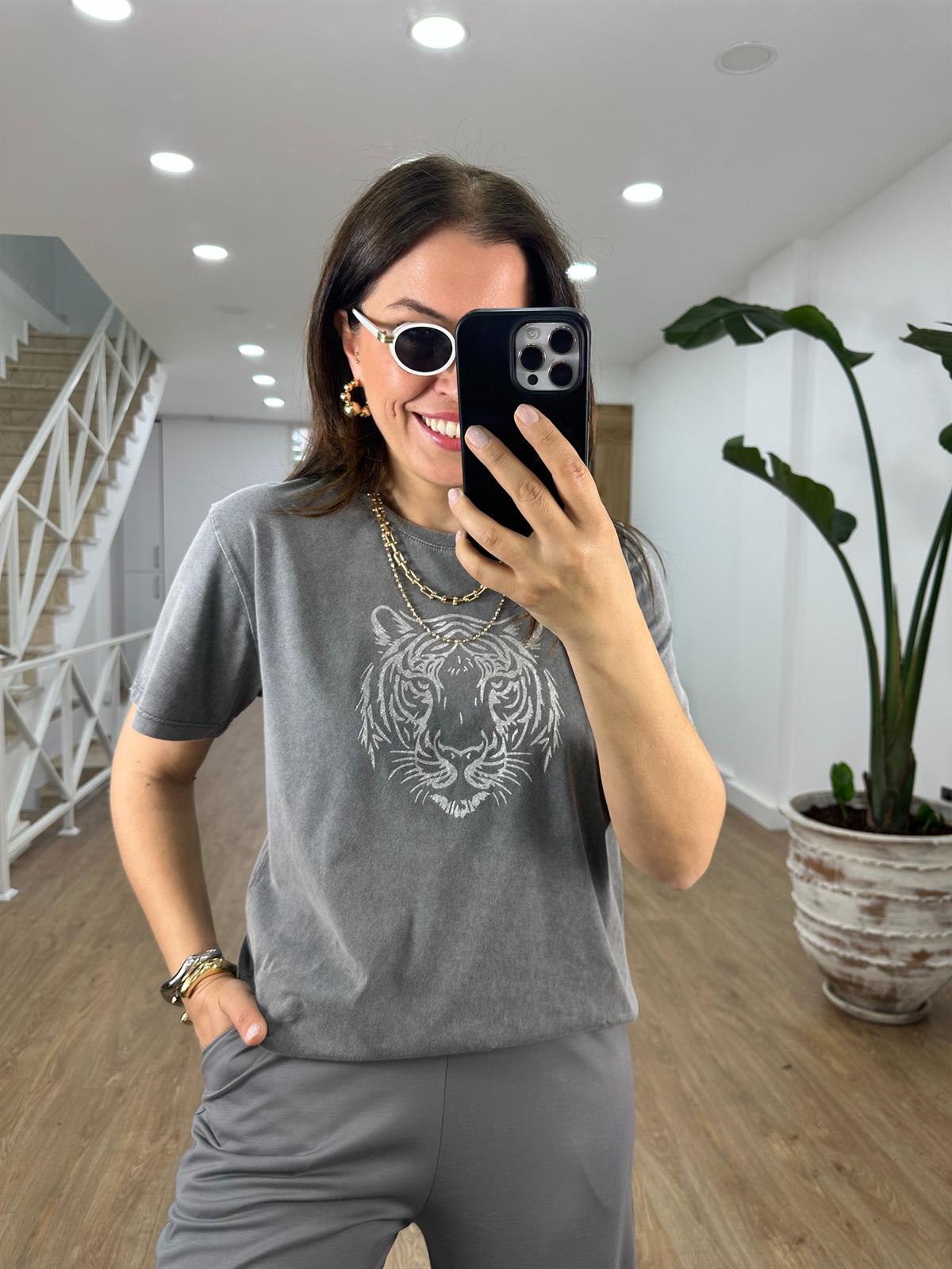 Simli Kaplan Baskılı Yıkamalı Tişört