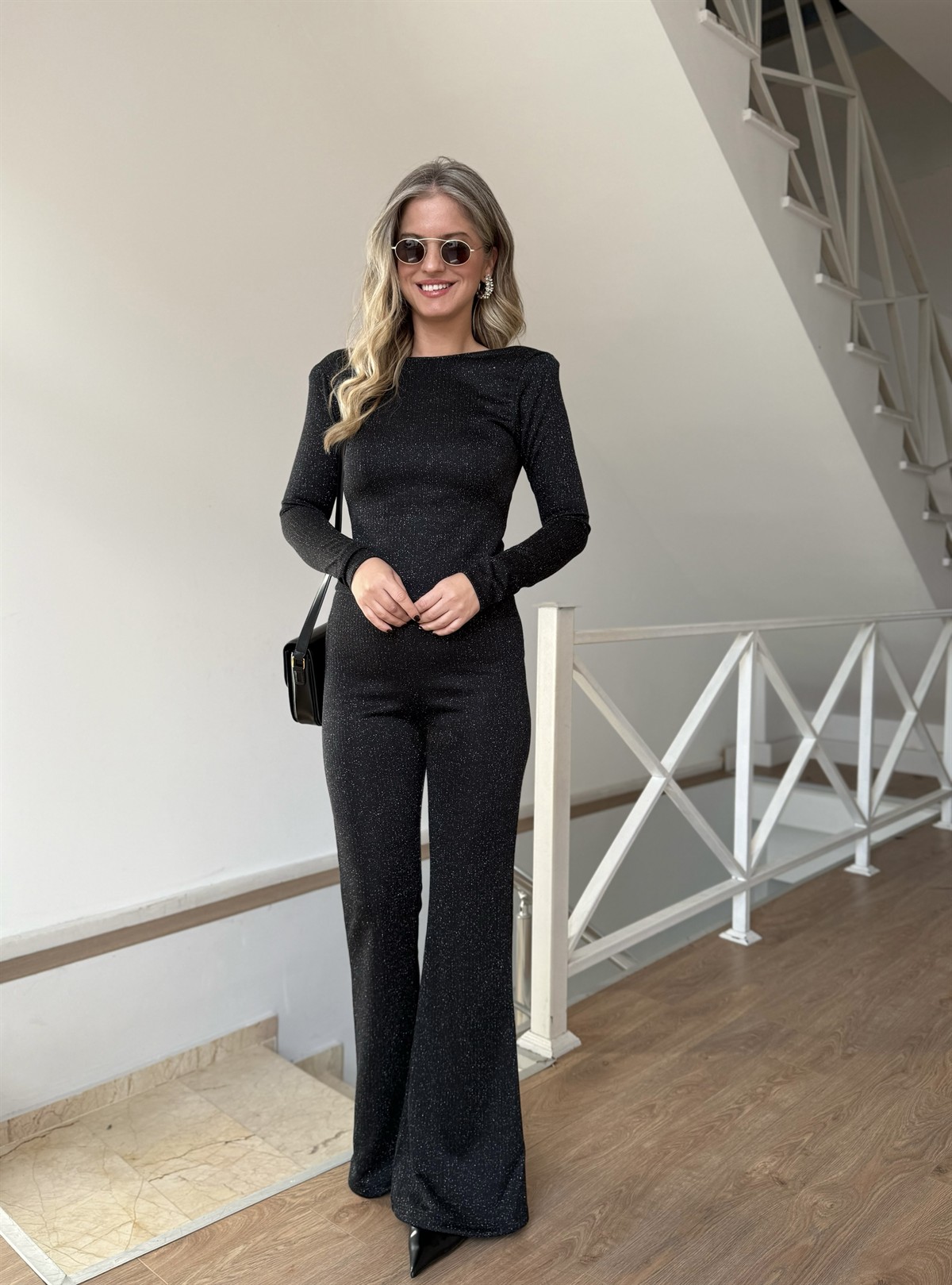 Sırt Dekolteli Parıltılı İspanyol Takım