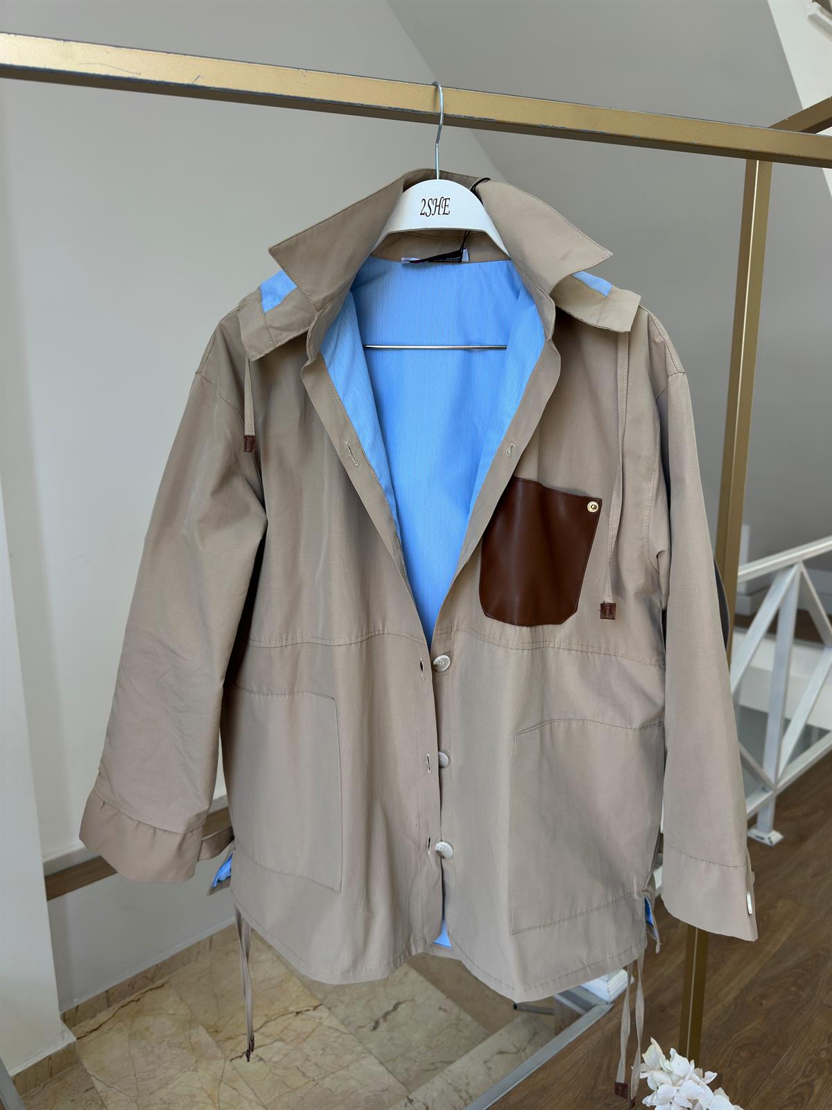 Sırt ve Kol Detaylı Trenç - Camel