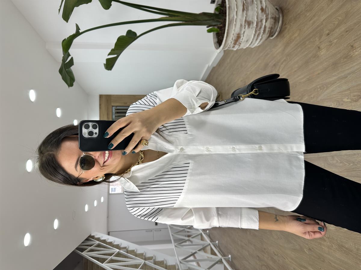 Siyah Çizgi Detaylı Salaş Gömlek