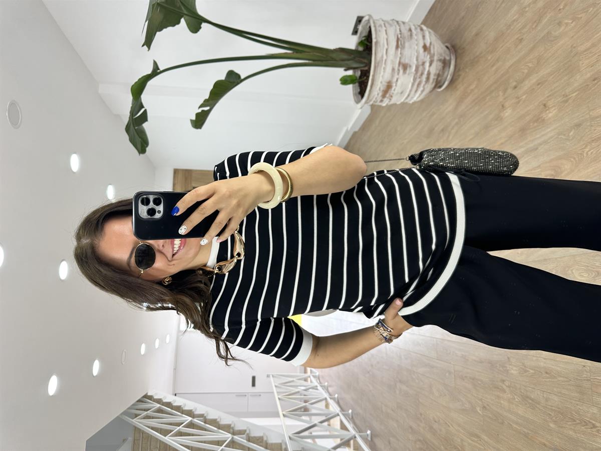 Siyah Üzeri Beyaz Çizgili Merserize Triko