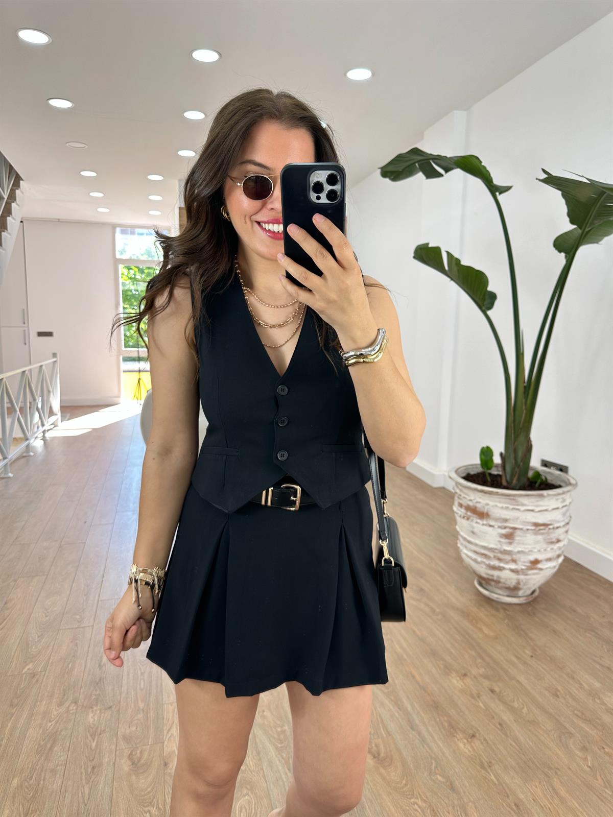 Şort Etekli Yelekli Takım