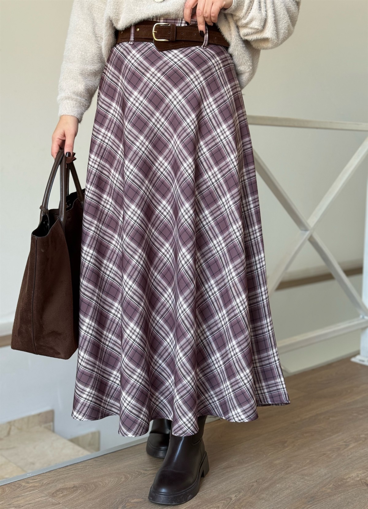 Süet Kemerli Ekoseli Midi Etek - Kahverengi