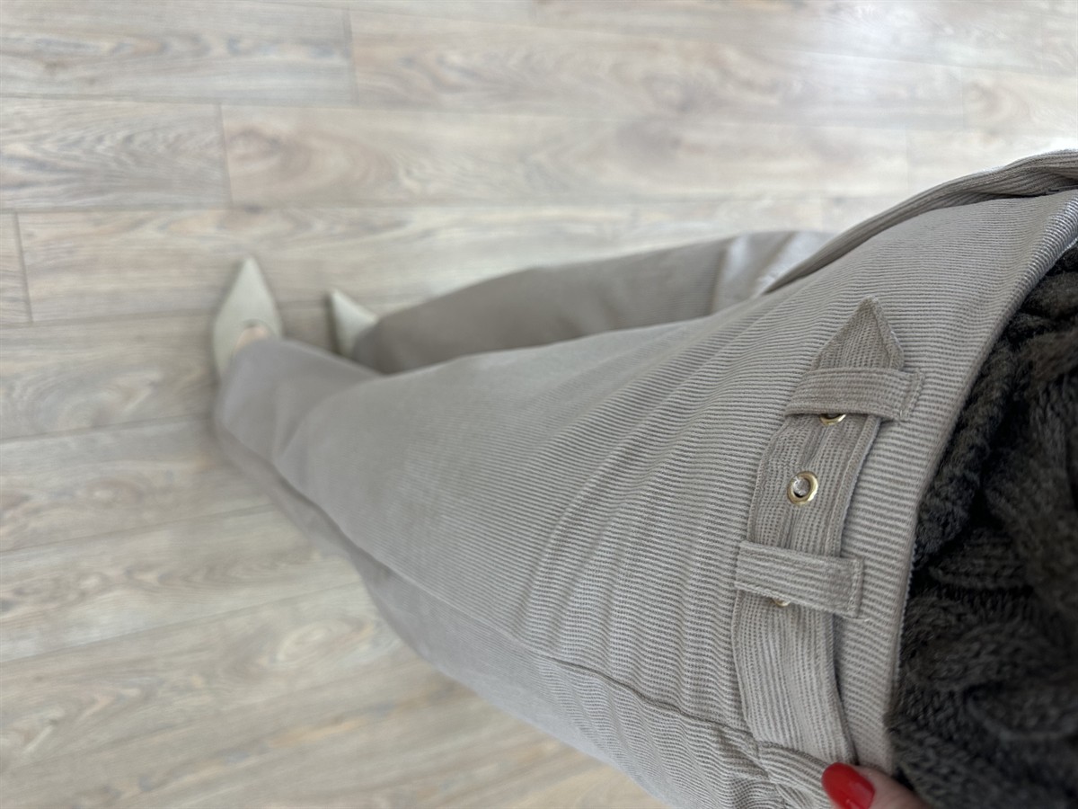 Süs Kemerli Kadife Pantolon - Vizon