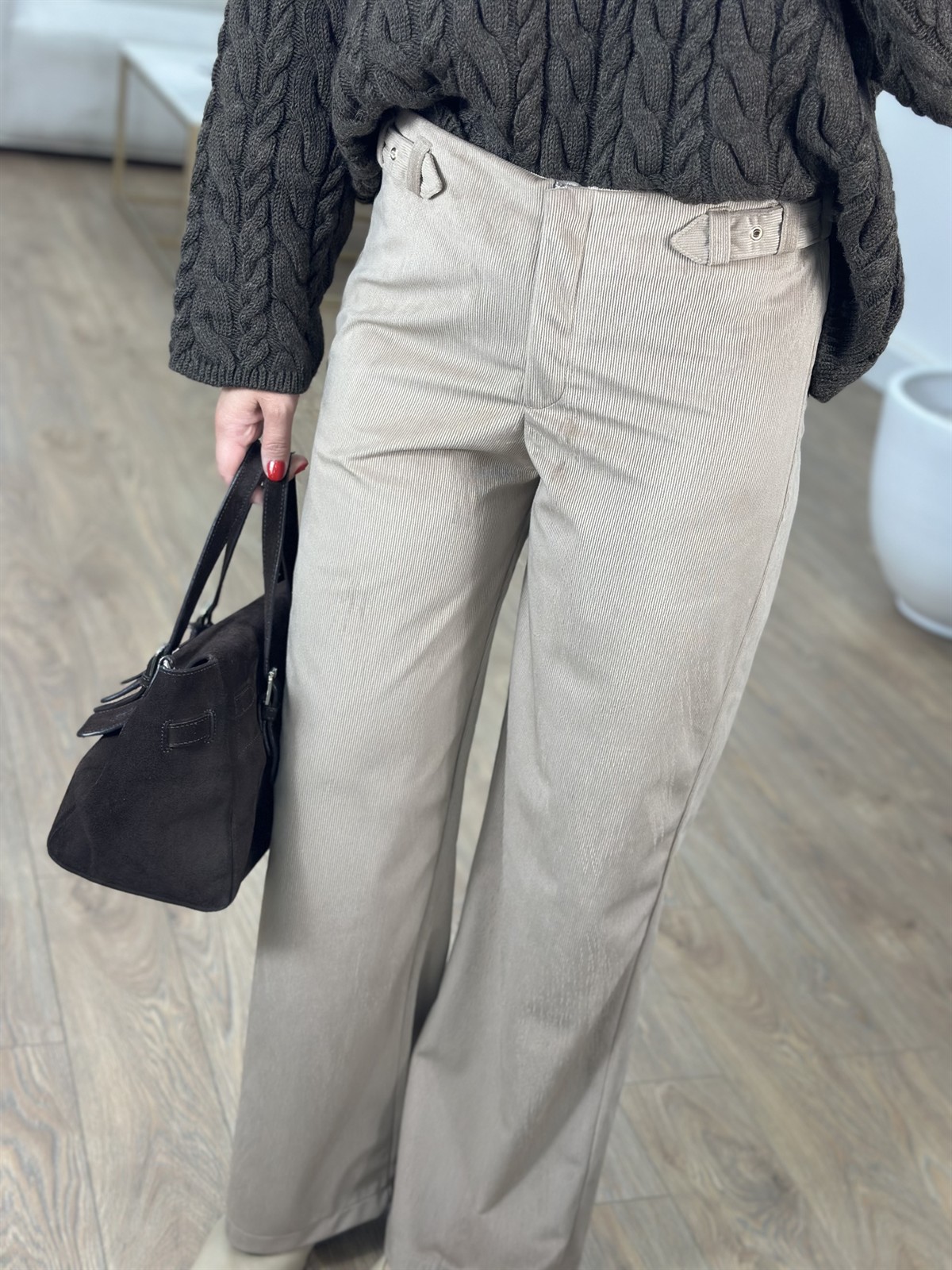 Süs Kemerli Kadife Pantolon - Vizon